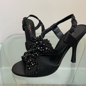 Nina black sandals